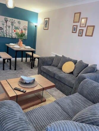 Beautiful 5-Bed House in the heart of Bedford (Family Friendly)